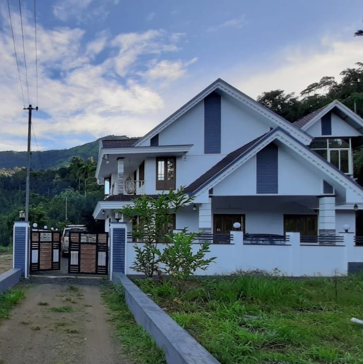 White Petals Homestay Munnar